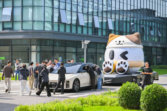 李想：理想i6新顏色正式命名為&ldquo;云朵黃&rdquo; 9月底開始交車